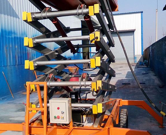 可伸縮臺(tái)面升降臺(tái)，有著較高的承載能力